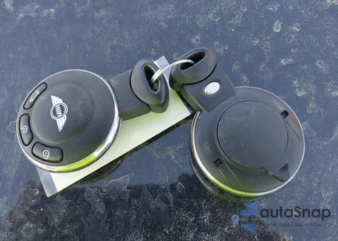 2009 Mini John Cooper Works from USA, damaged, VIN WMWMF93509TF96895